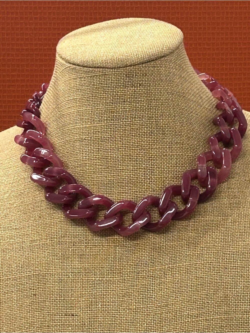 Talbots dusty rose chunky link acrylic necklace